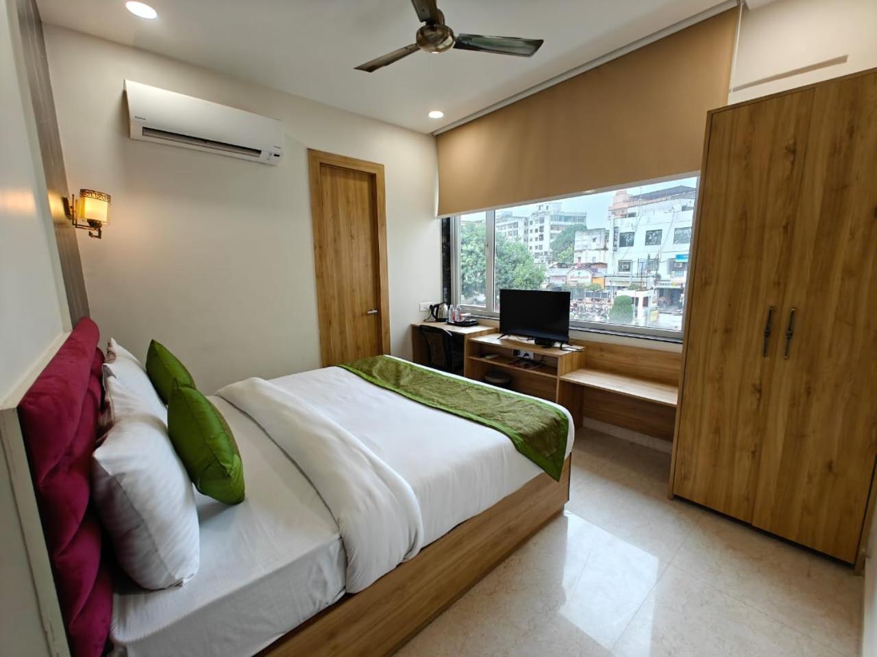 Utsav Grand 3* Varanasi