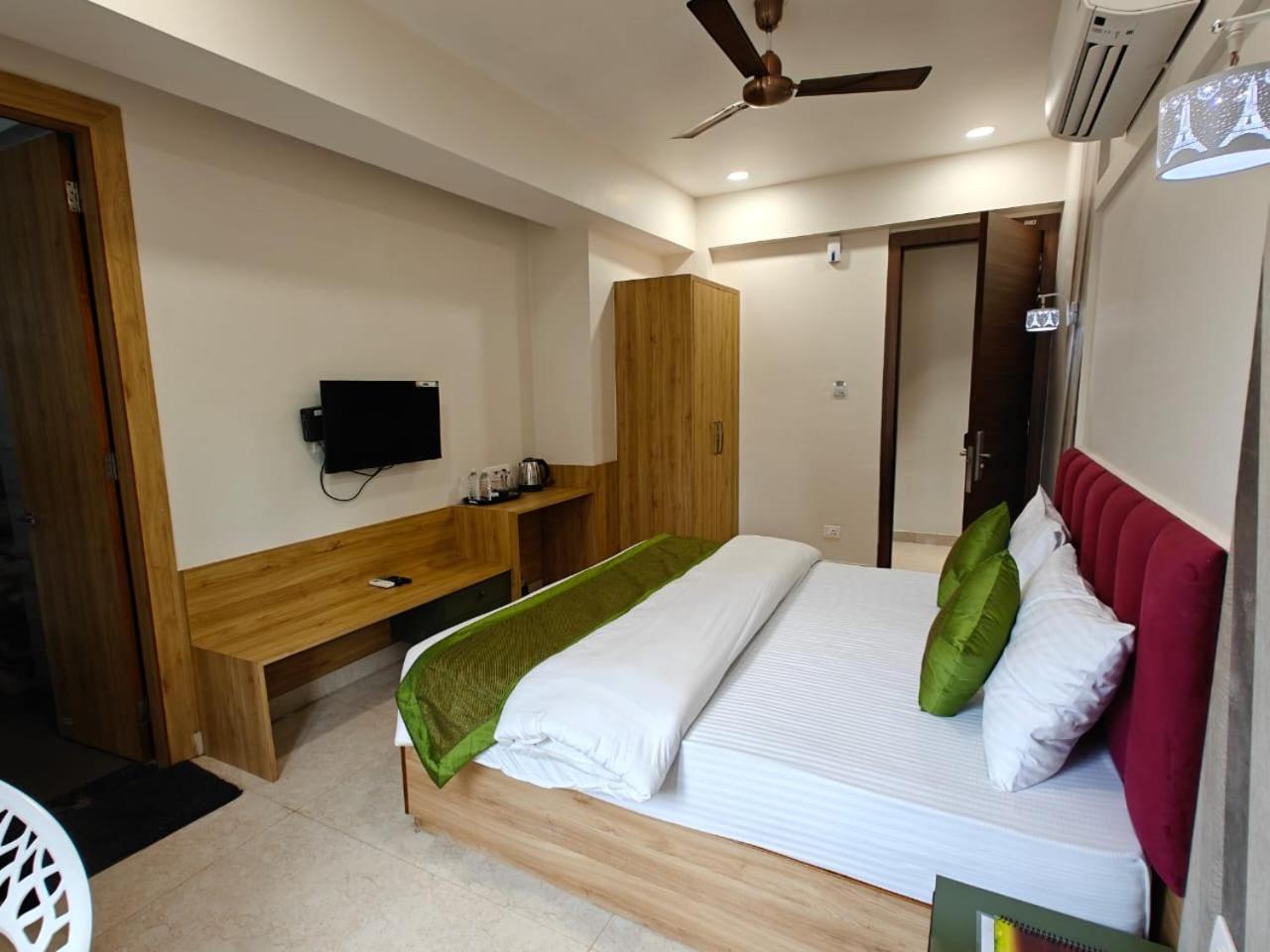 Utsav Grand Hotel Varanasi