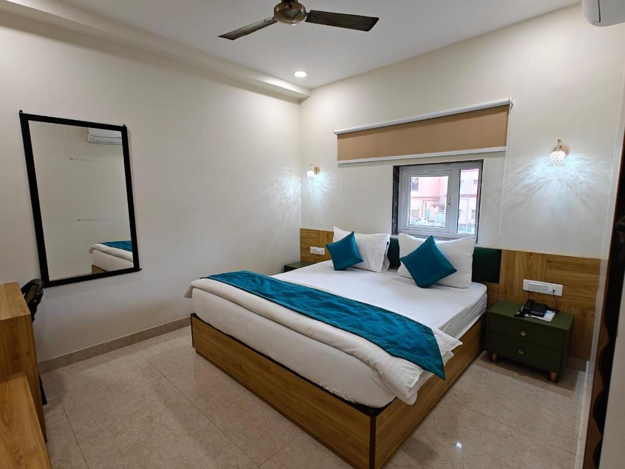 Utsav Grand 3*