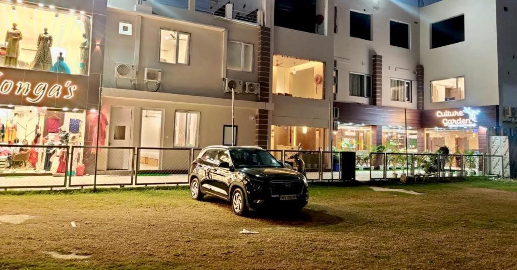 Utsav Grand 3*